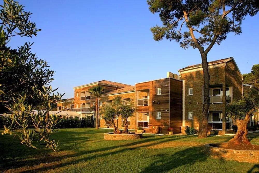 Hotel La Lagune Lucciana  Ngoại thất bức ảnh